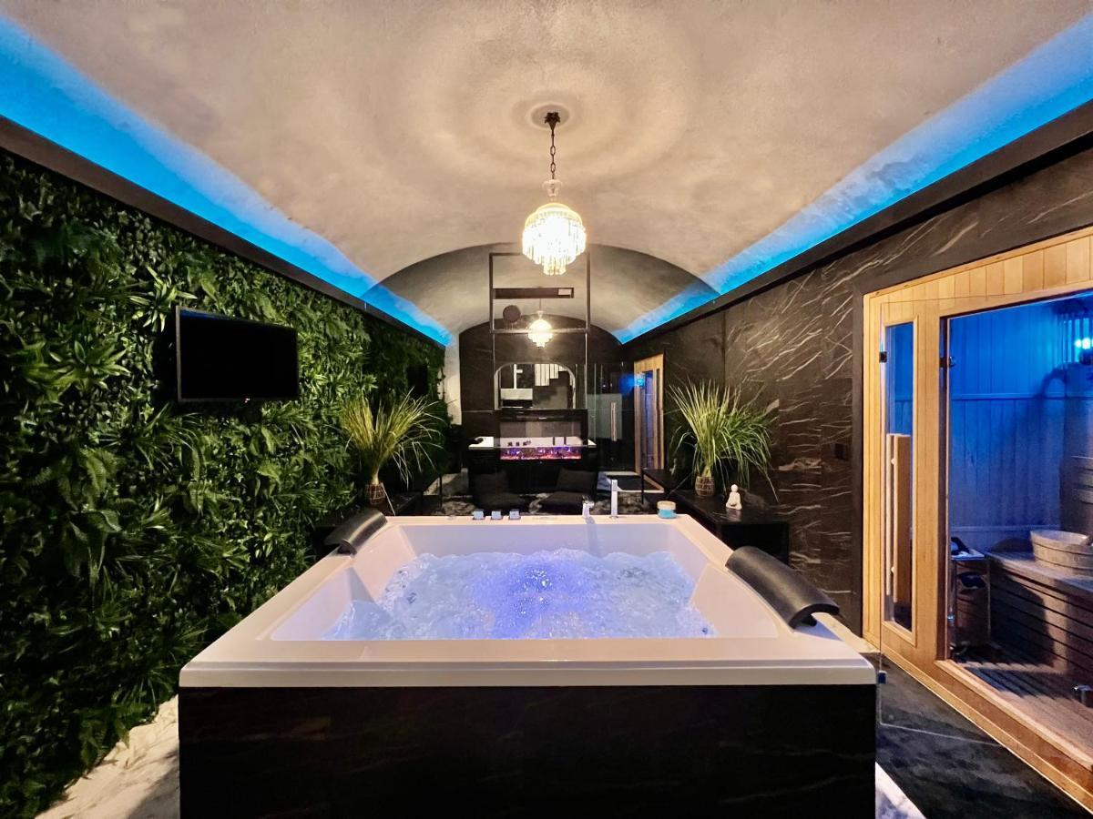 Romantic Wellness Apartment Colosseo Экстерьер фото