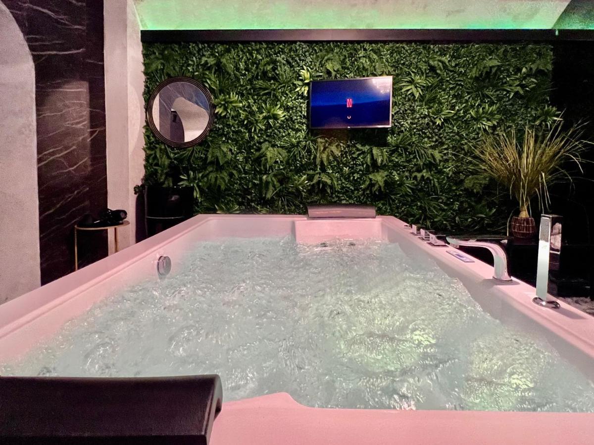 Romantic Wellness Apartment Colosseo Экстерьер фото