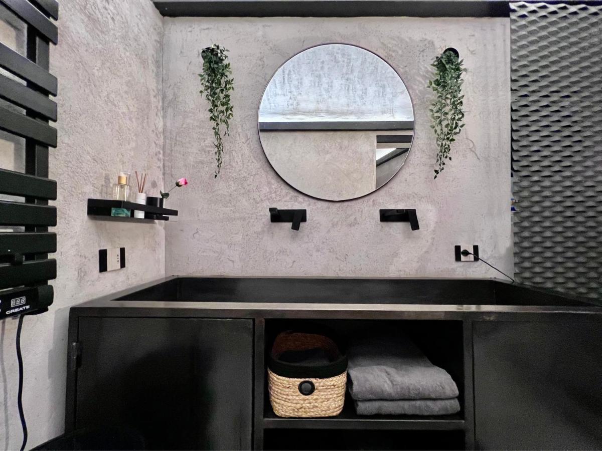 Romantic Wellness Apartment Colosseo Экстерьер фото